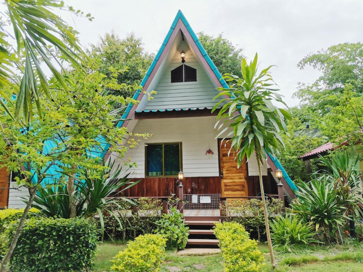 Star View Garden Villa Sai Yok Bagian luar foto