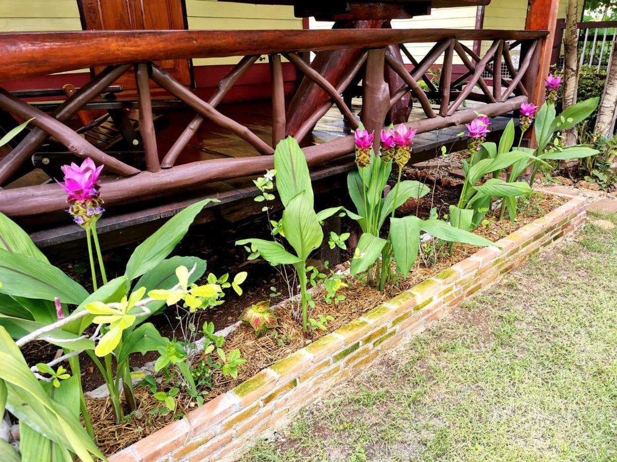 Star View Garden Villa Sai Yok Bagian luar foto